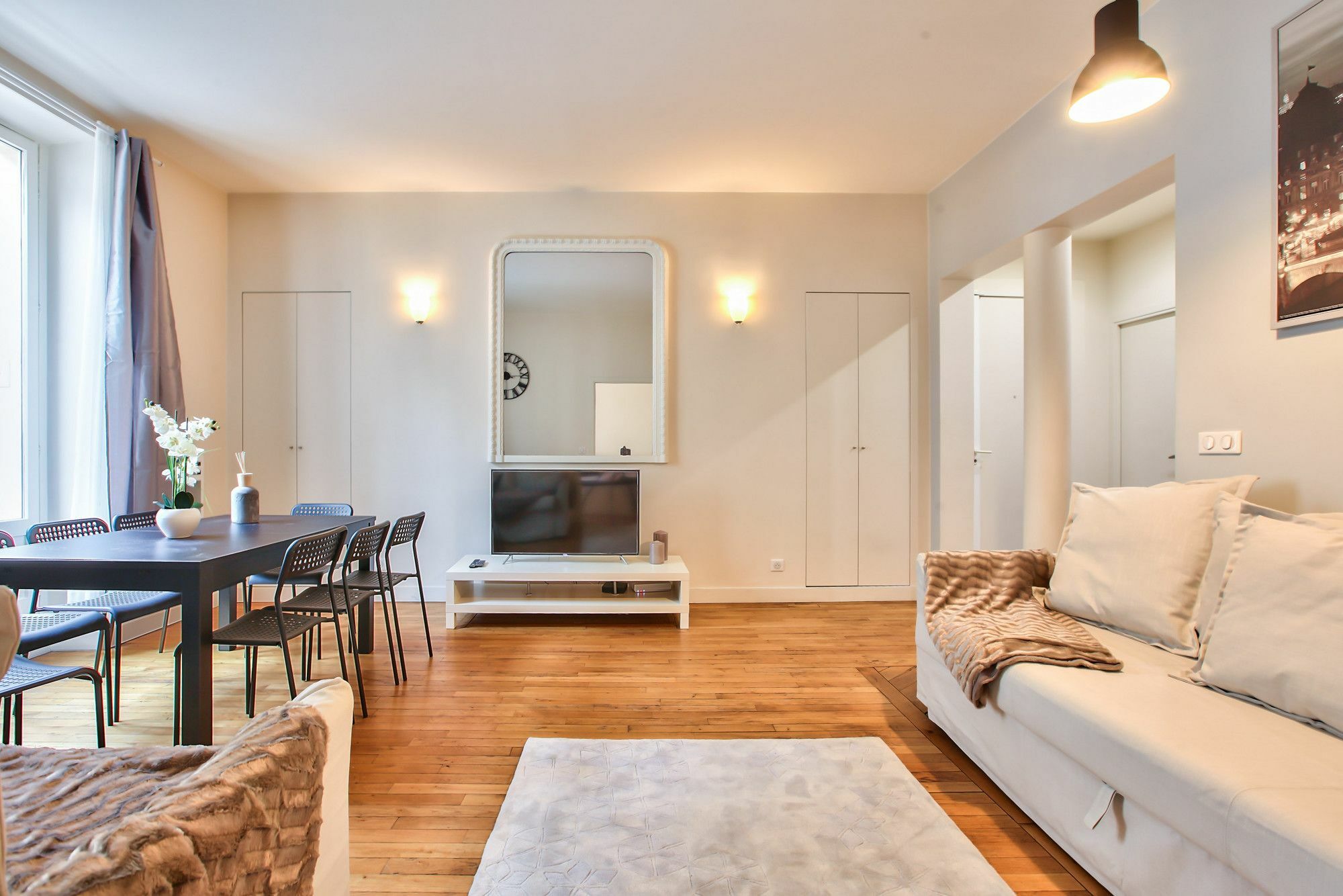 27 - Flat Reaumur - Montorgueil Paris